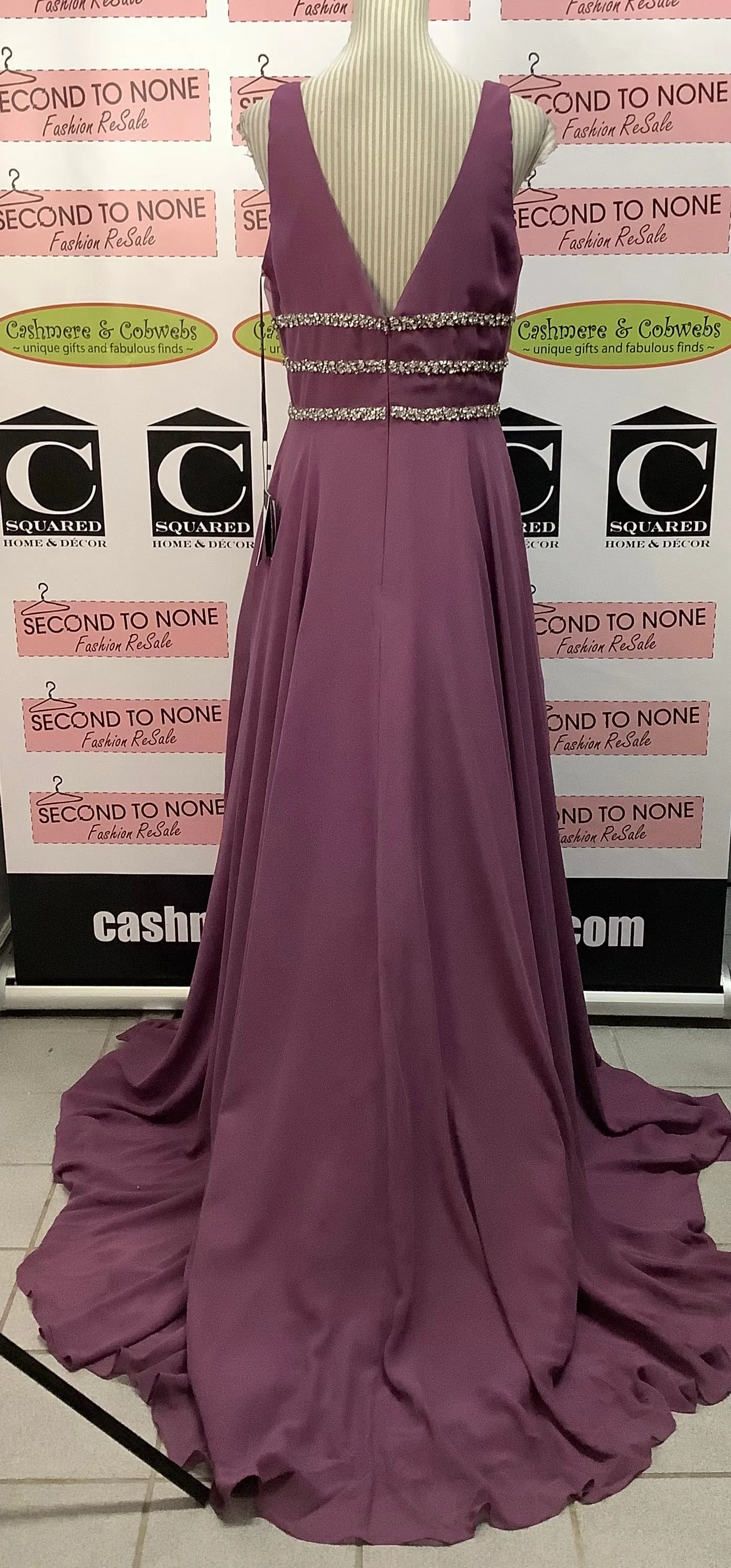 NWT J’Adore Deep V-Neck Evening Gown (Size 16)