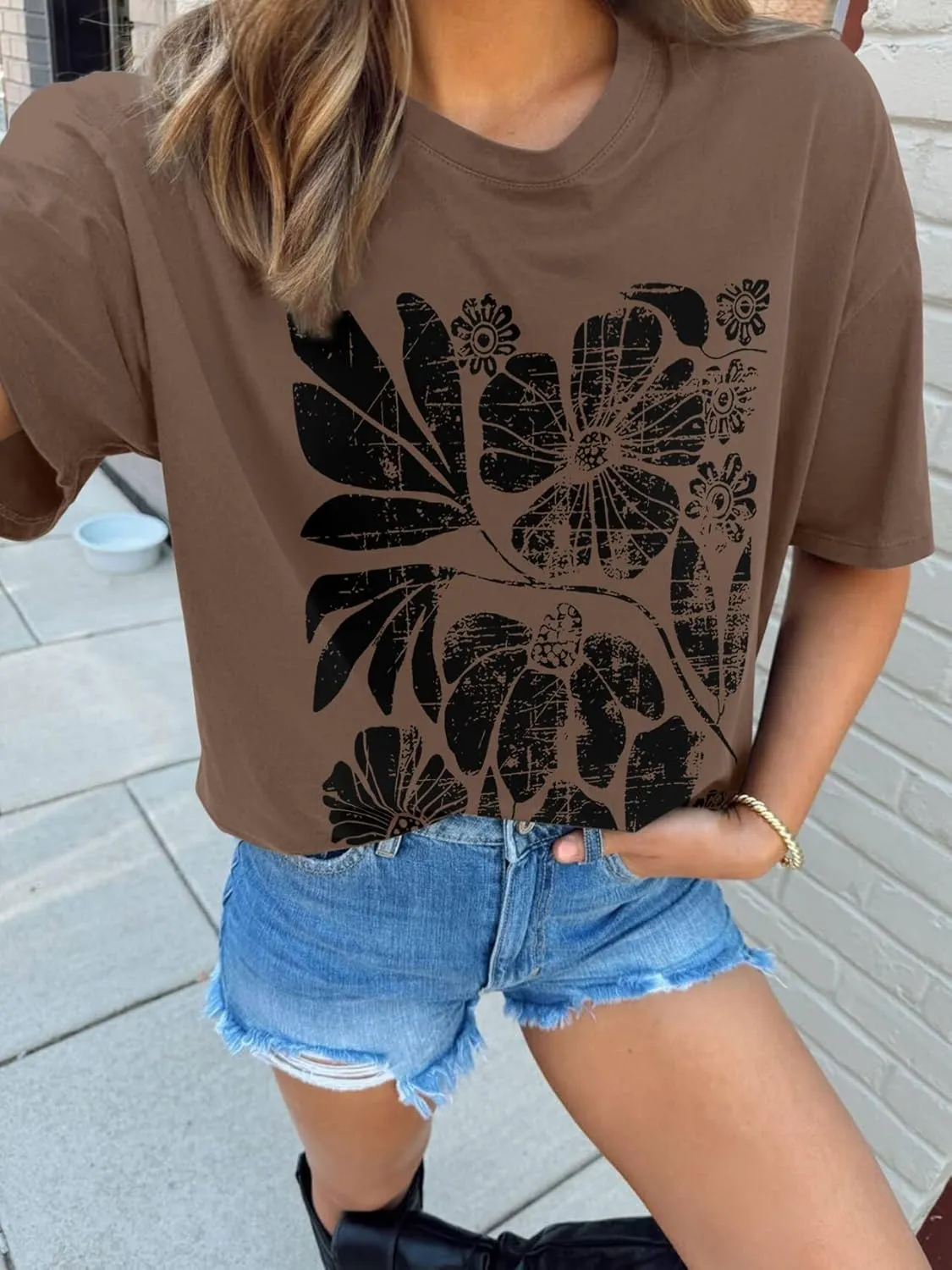 Women's Oversized T Shirts Graphic Tees Summer Short Sleeve Casual Loose Crewneck Basic Tunic Tops Trendy 2025